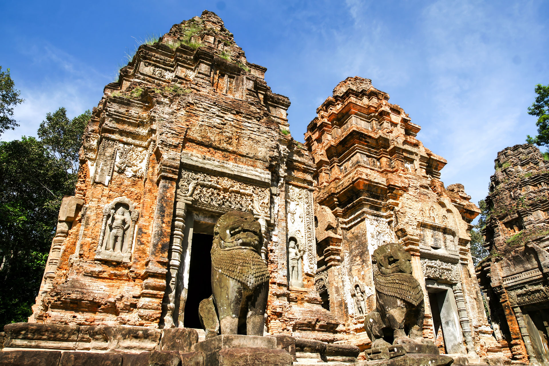 Der Preah Kô (der heilige Stier) ist der erste Khmer-Tempel der Region Angkors. Er wurde 880 geweiht.